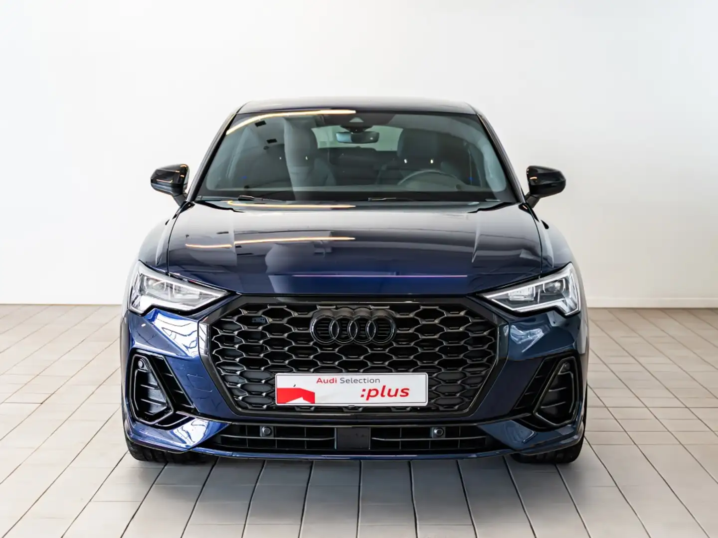 Audi Q3 Sportback 35 TDI Black line S tronic Blu/Azzurro - 2