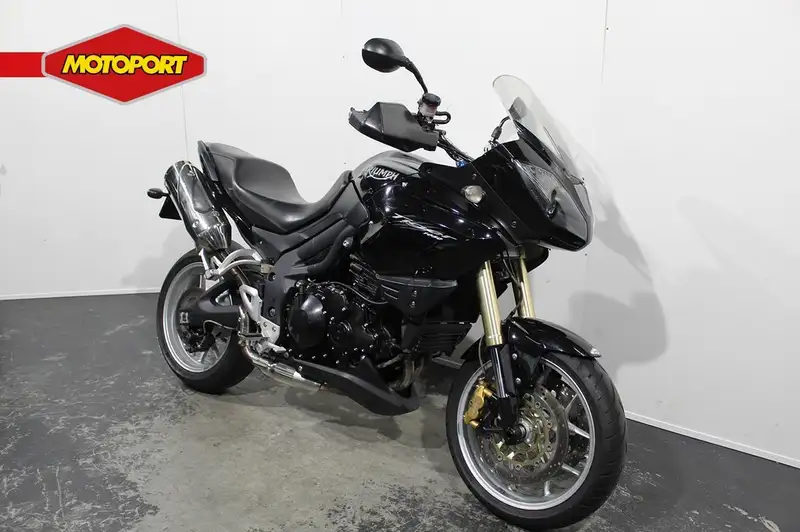 Triumph Tiger 1050 - foto 3