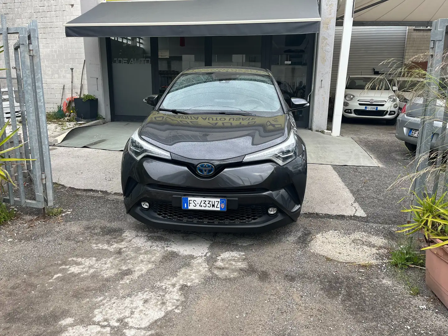Toyota C-HR C-HR 1.8h Lounge 2wd e-cvt my18 Grigio - 2