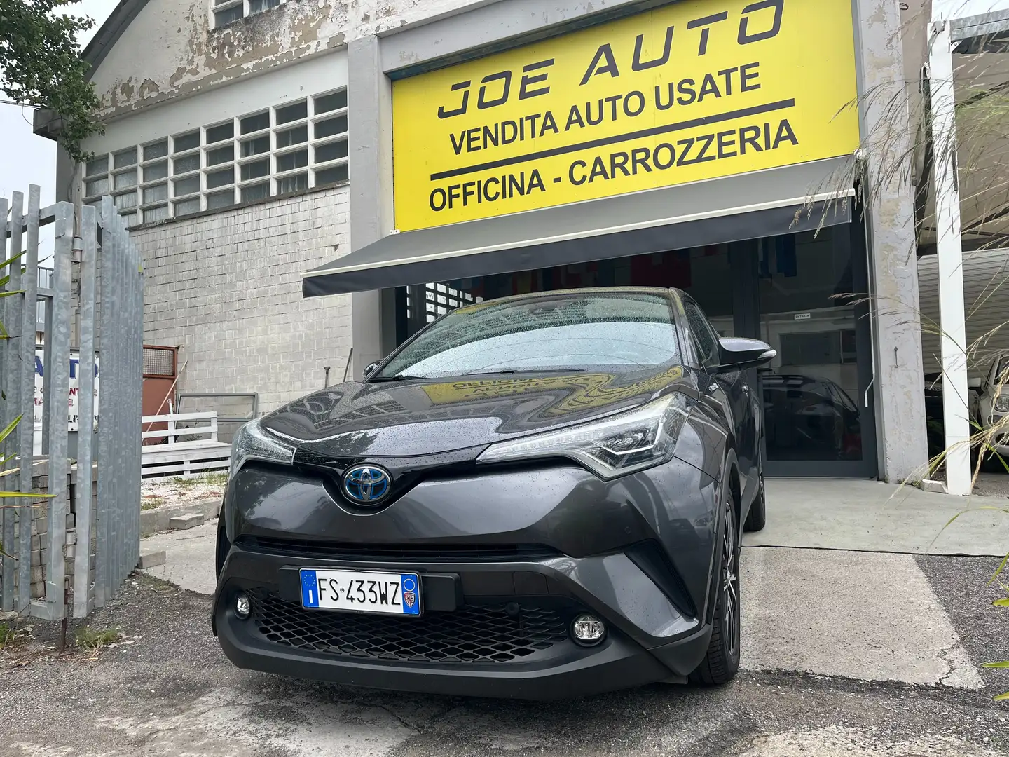 Toyota C-HR C-HR 1.8h Lounge 2wd e-cvt my18 Grigio - 1