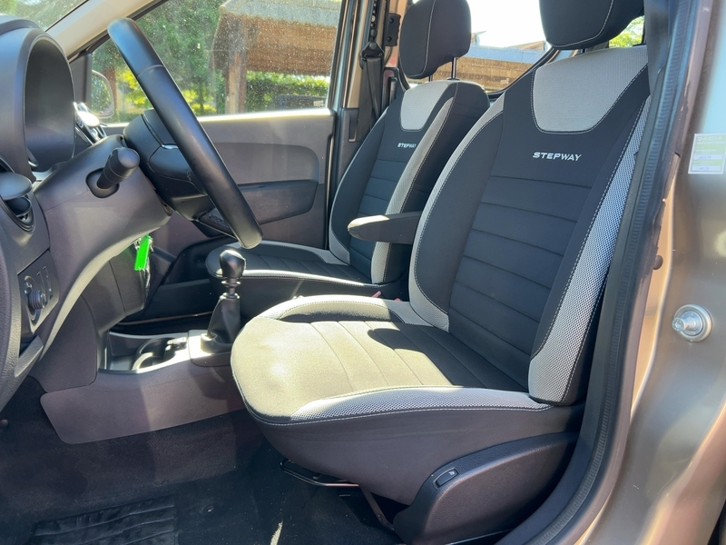 Dacia Dokker 1.5 BLUE dCi 95 Stepway — photo 9