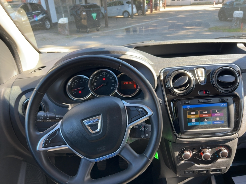 Dacia Dokker 1.5 BLUE dCi 95 Stepway — photo 8