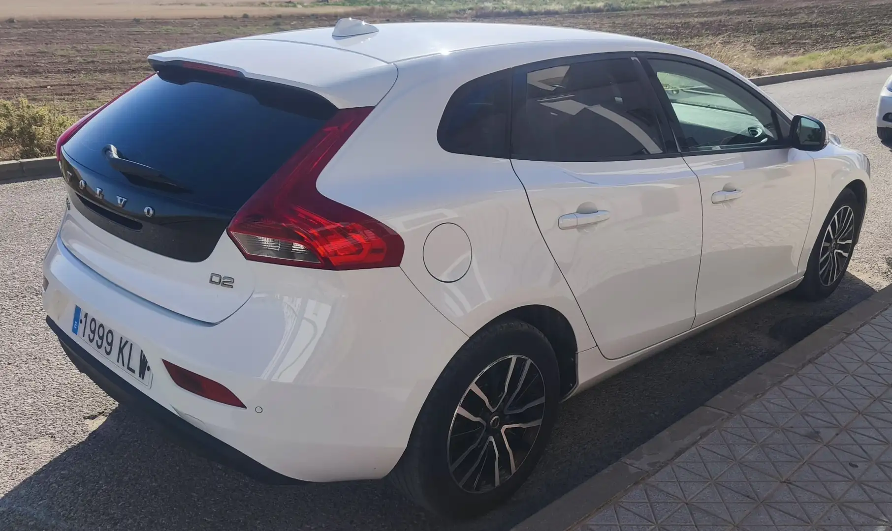 Volvo V40 D2 Momentum 120 - 2