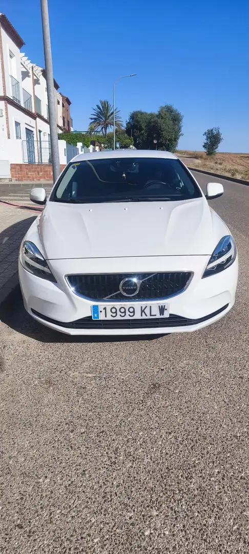 Volvo V40 D2 Momentum 120 - 1
