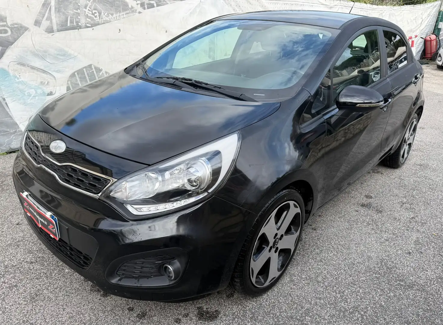 Kia Rio 5p 1.1 crdi UNIPRO'..BLUETOOTH.. Negro - 2