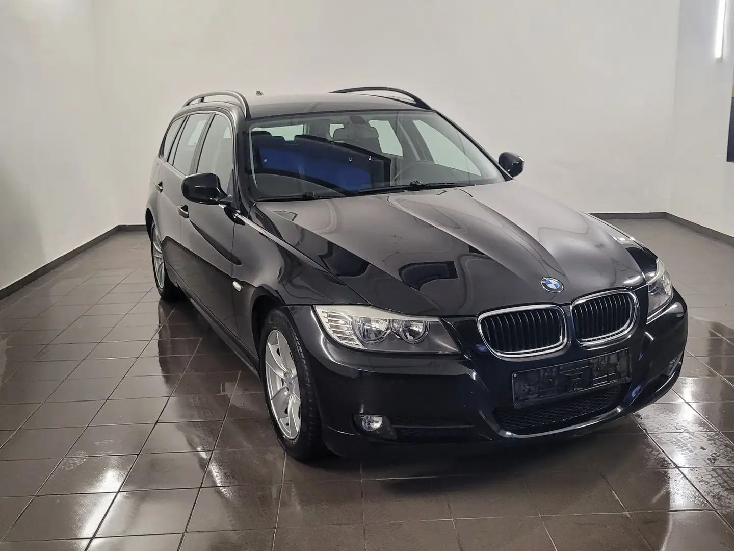 BMW 318 318i/ Klimaanlage/ PDC/ Alufelgen/  AHK Negro - 1