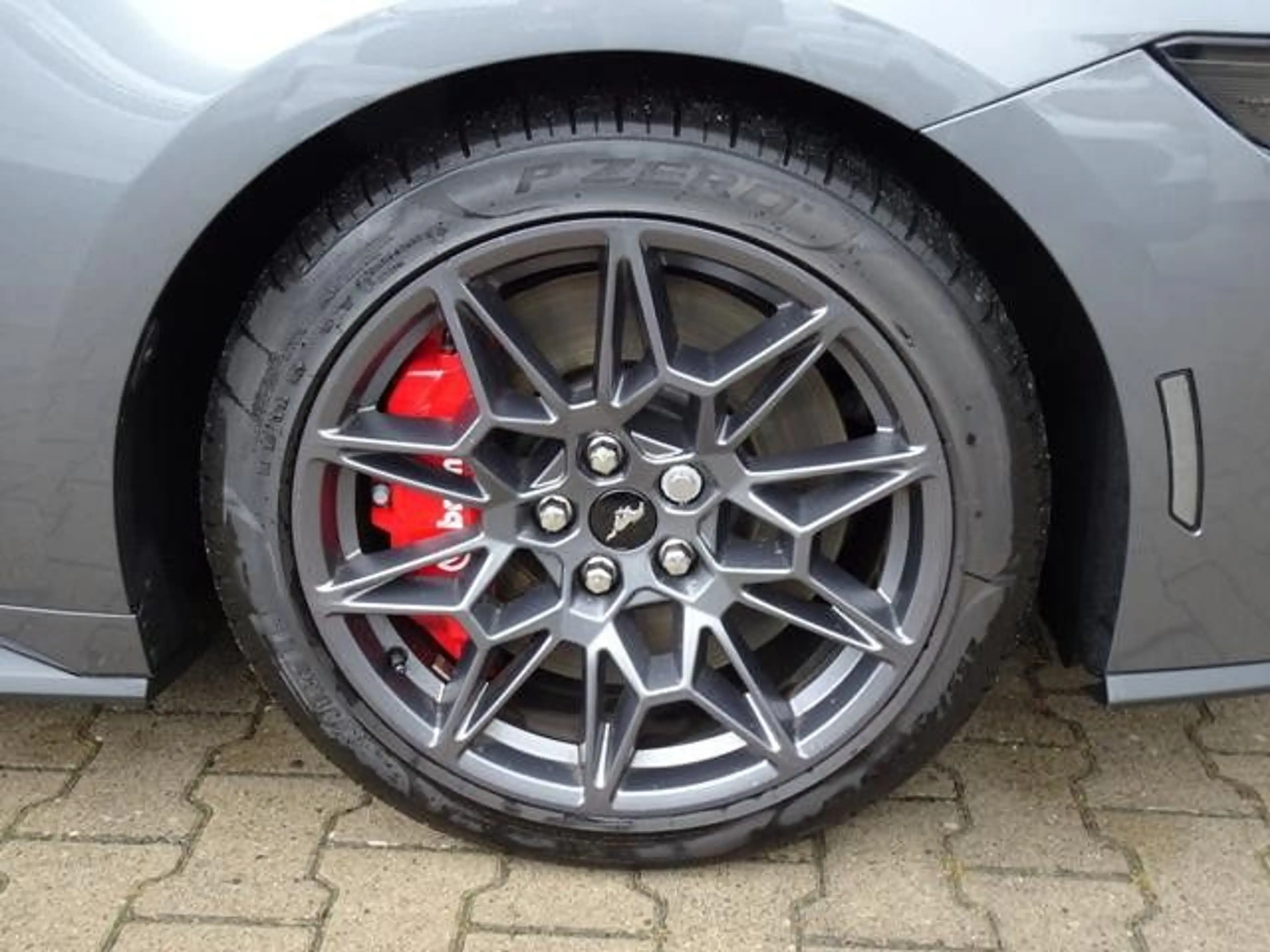 Ford Mustang Convertible 5.0 Ti-VCT V8 328 kW GT — photo 9
