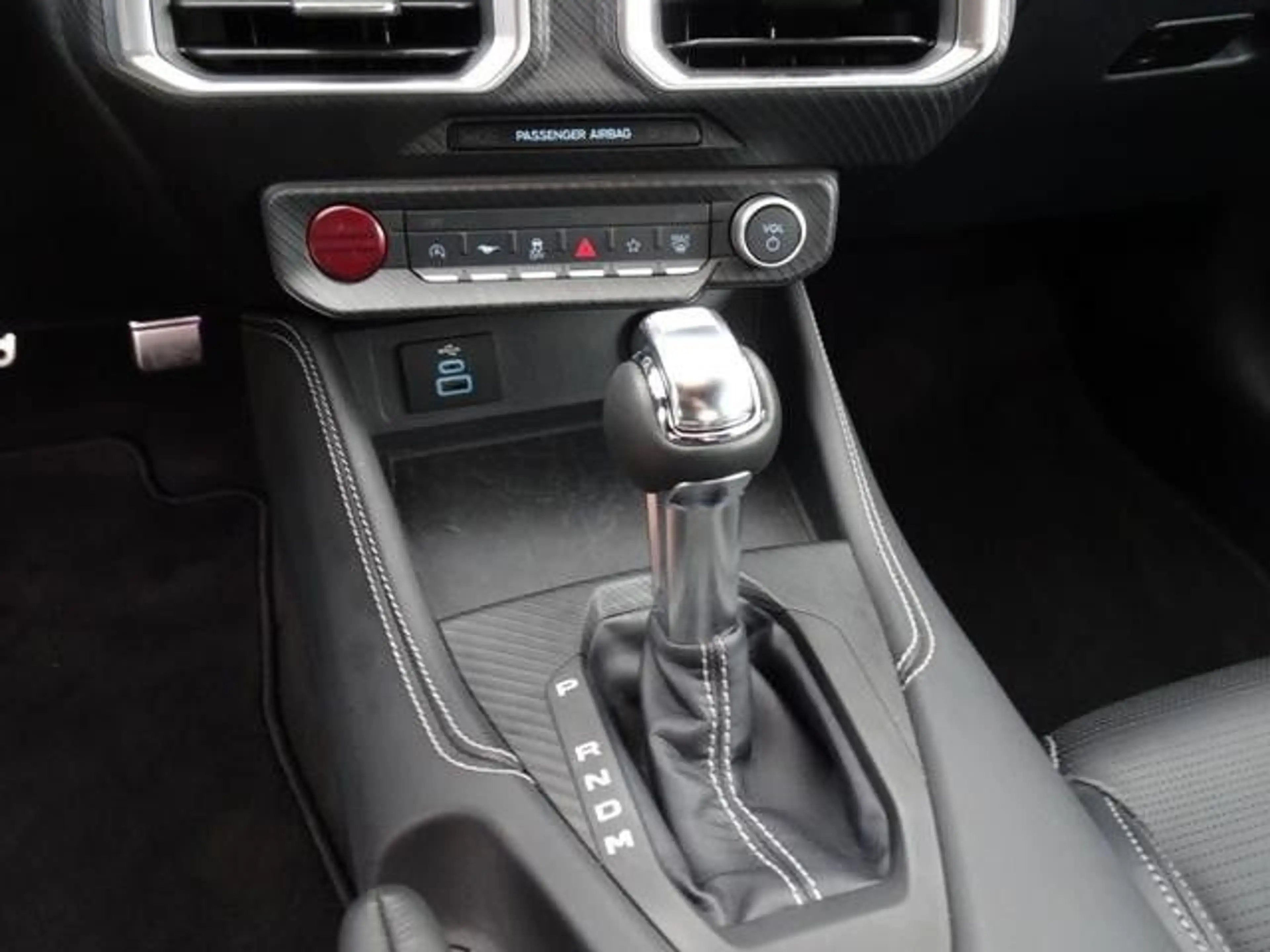 Ford Mustang Convertible 5.0 Ti-VCT V8 328 kW GT — photo 14