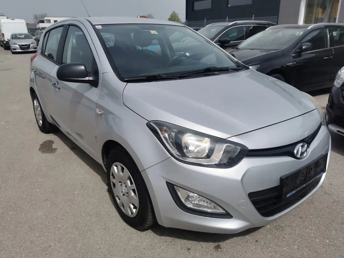 Hyundai i20 1,25 Life Сірий - 2