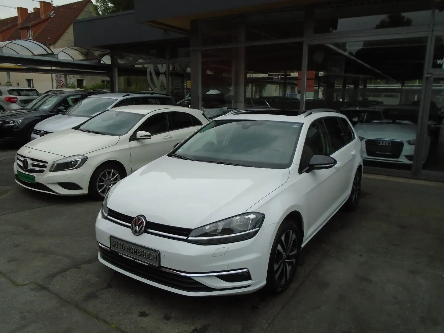 Volkswagen Golf 1.6 TDI SCR IQ.DRIVE Variant Navi 1. Hand Weiß - 1