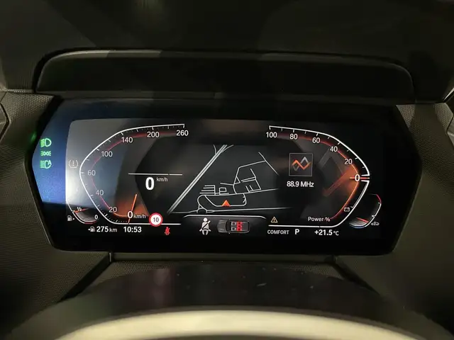 BMW 1 Series view 2