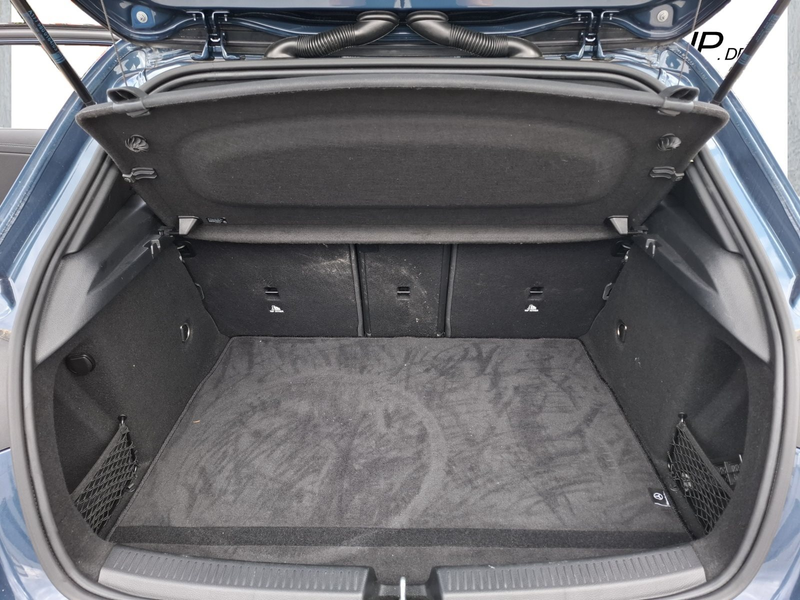 Mercedes-Benz A 250 AMG Line 4Matic (AHK/8xRÄDER/PANO/LEDER/360°) — photo 13