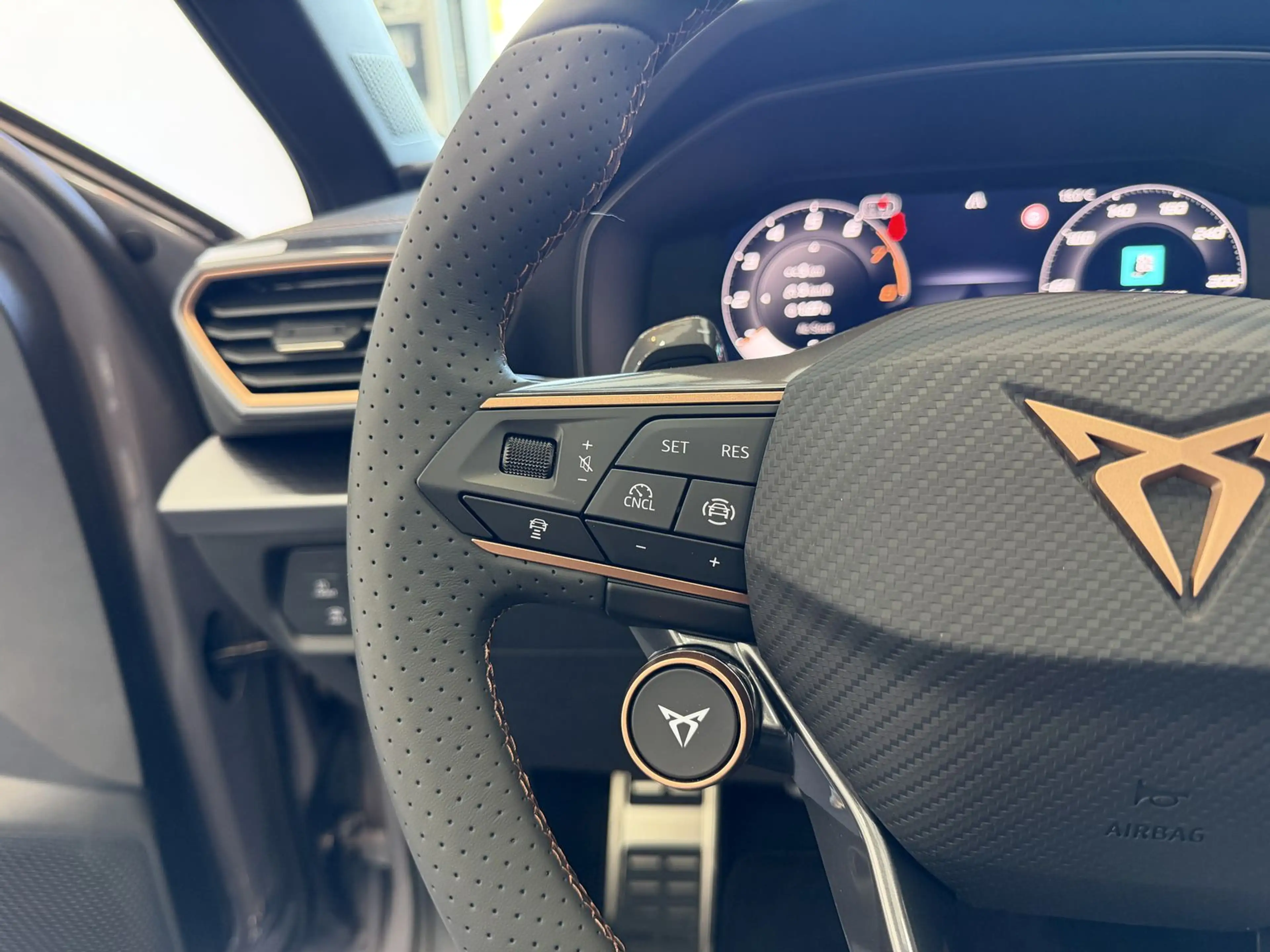 CUPRA Leon 1.5TSI DSG Pano|AHK|Side-Assist|Sennhsr — photo 12