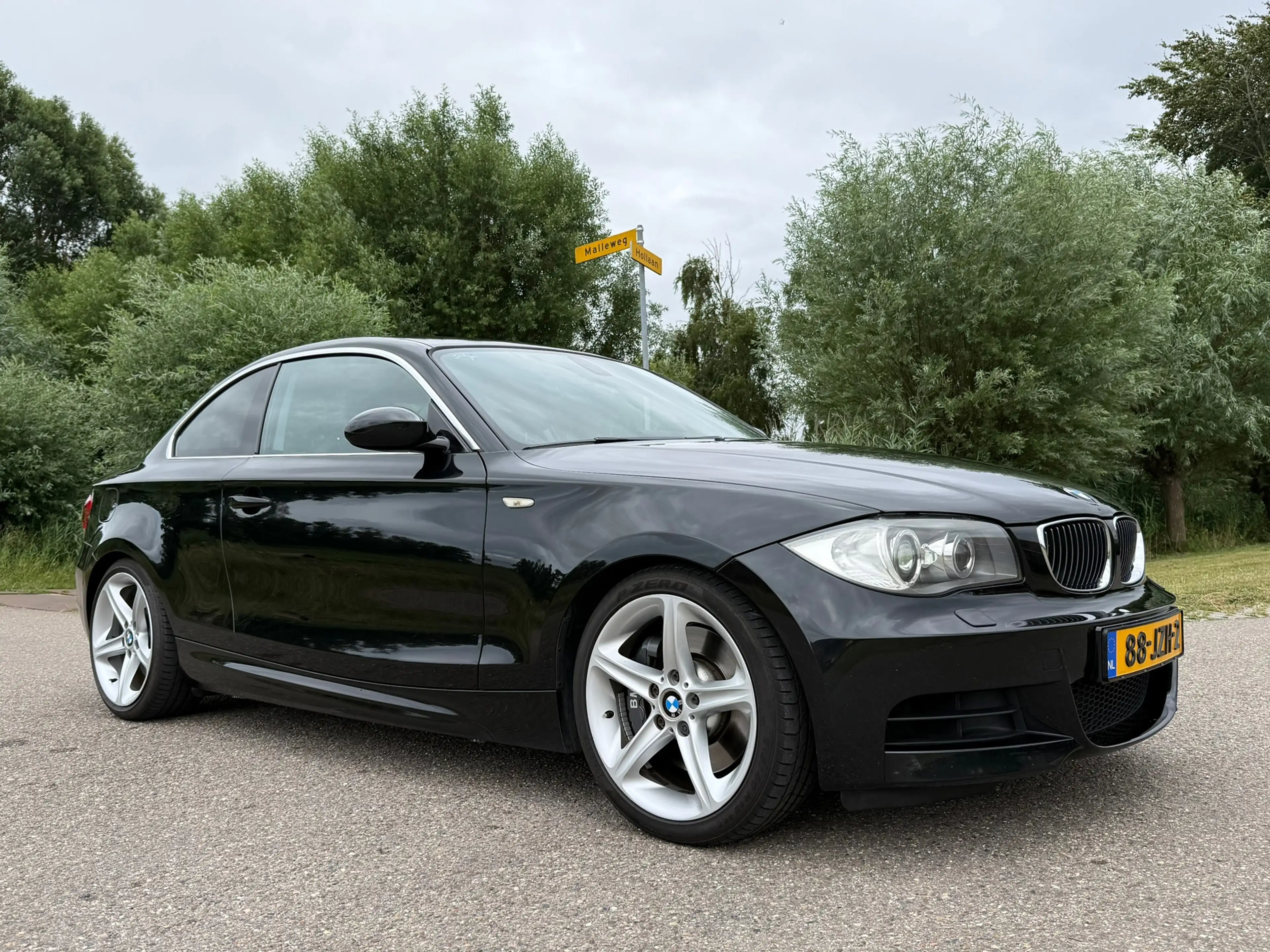 BMW 135 1-serie Coupé 135i High Executive | Origineel NL | — photo 27