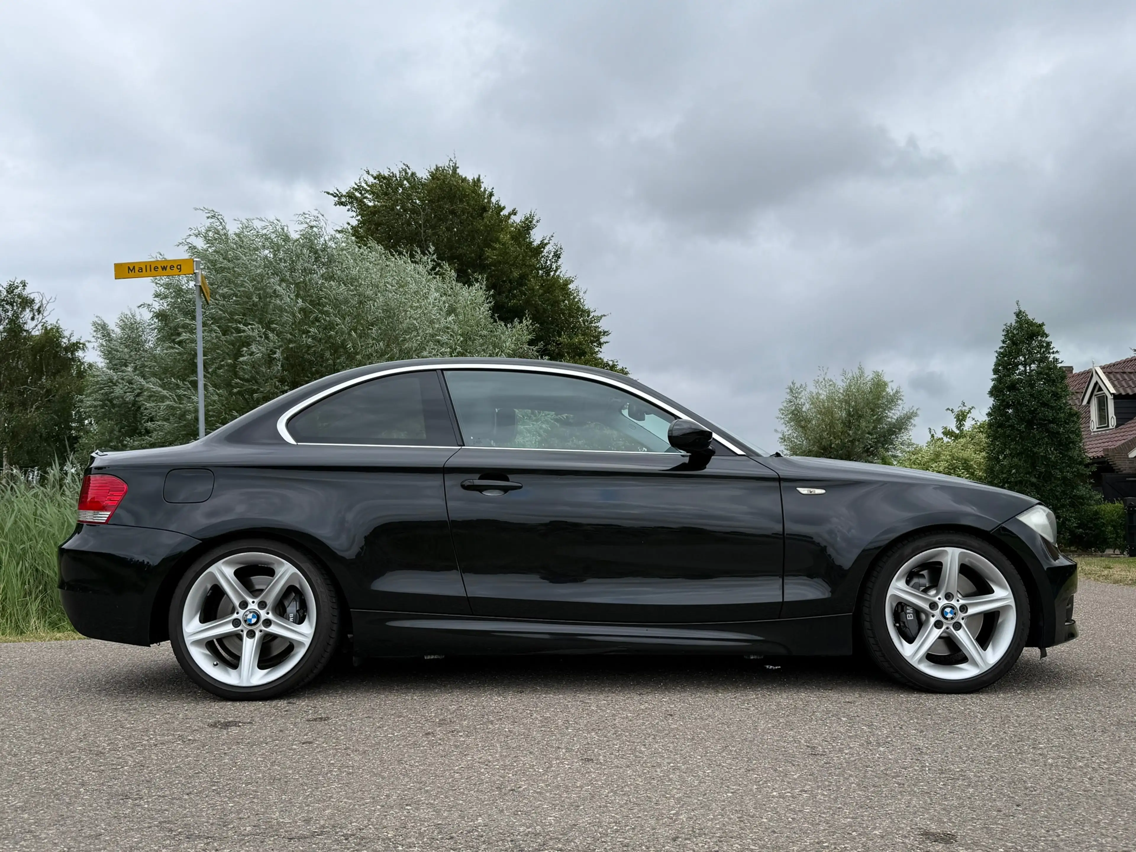 BMW 135 1-serie Coupé 135i High Executive | Origineel NL | — photo 26