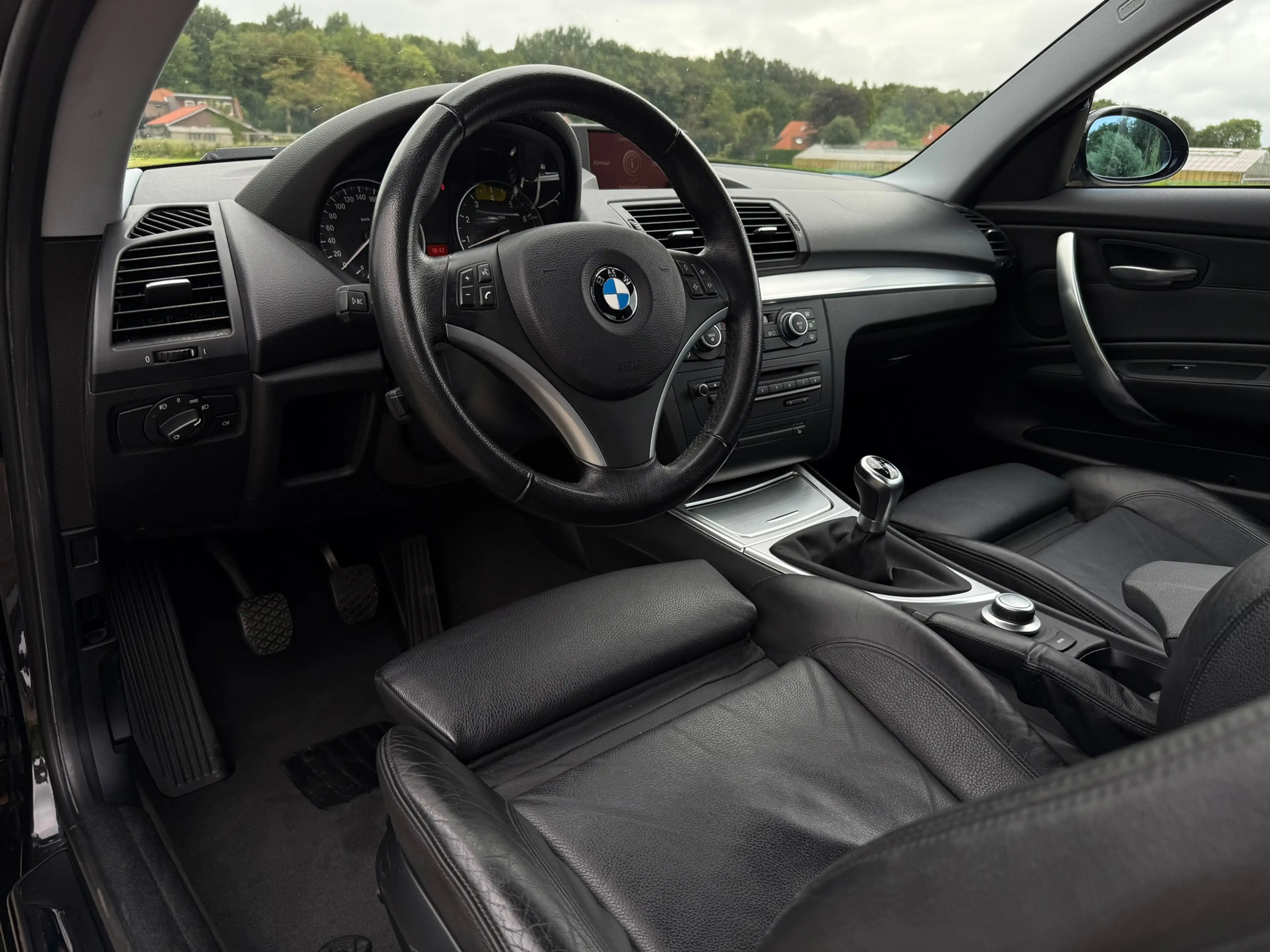 BMW 135 1-serie Coupé 135i High Executive | Origineel NL | — photo 4