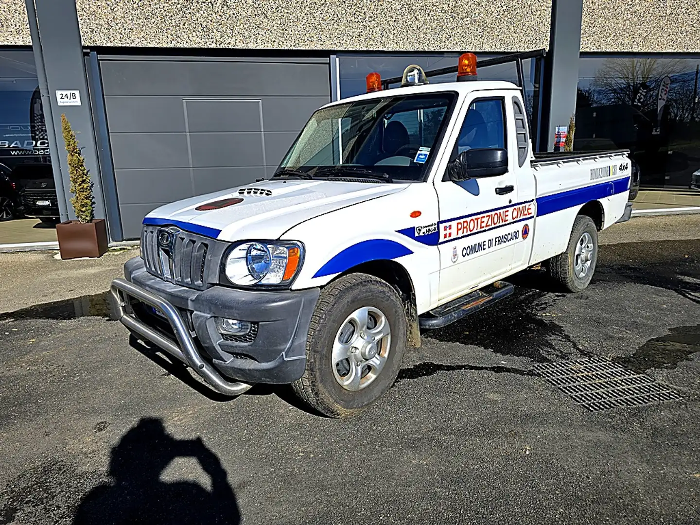Mahindra Goa Goa Pick Up 2.2 mhawk 16v sc 4wd E4 Weiß - 1