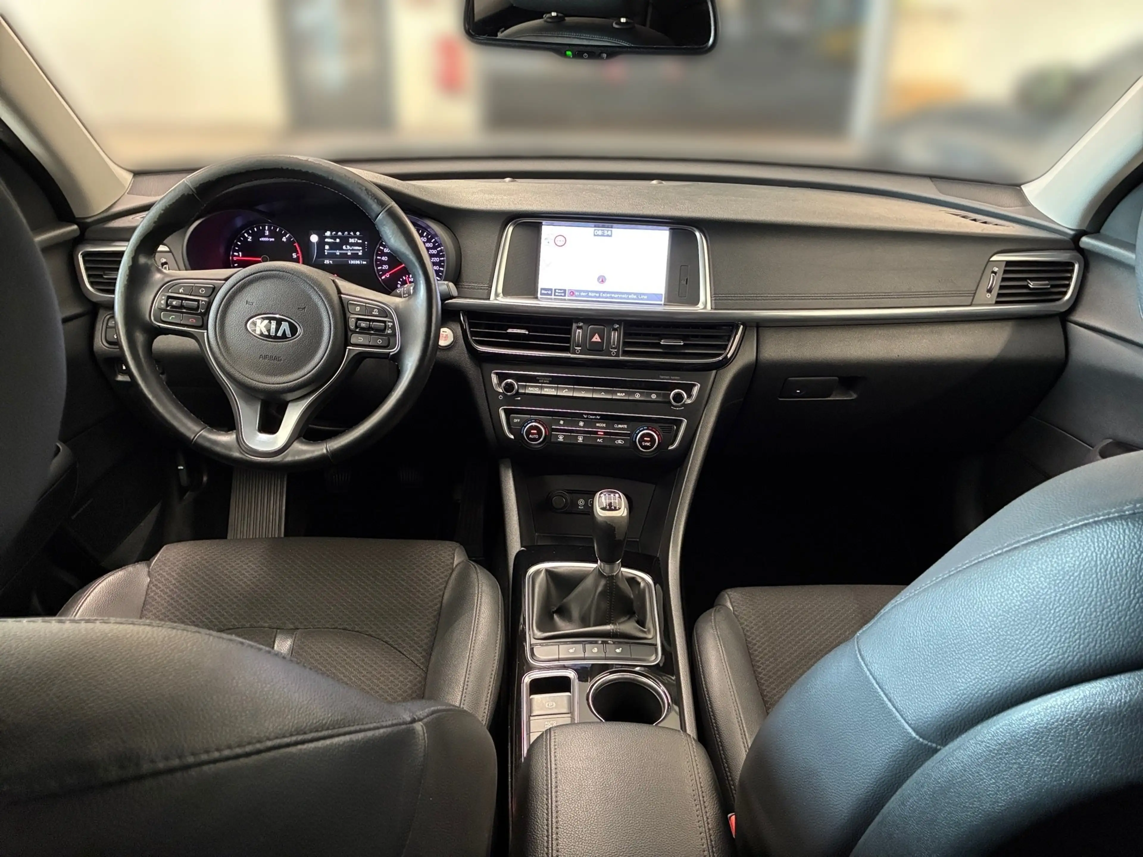 Kia Optima Wagon 1,7 CRDi ISG Gold — photo 9