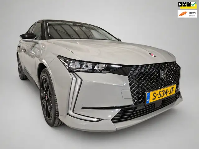 DS Automobiles DS 4