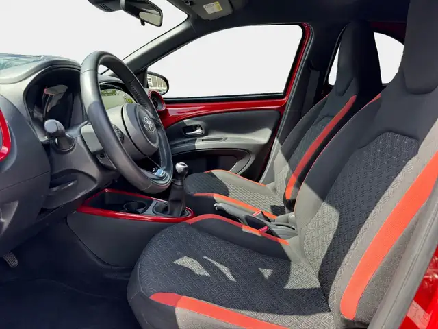Toyota Aygo view 8