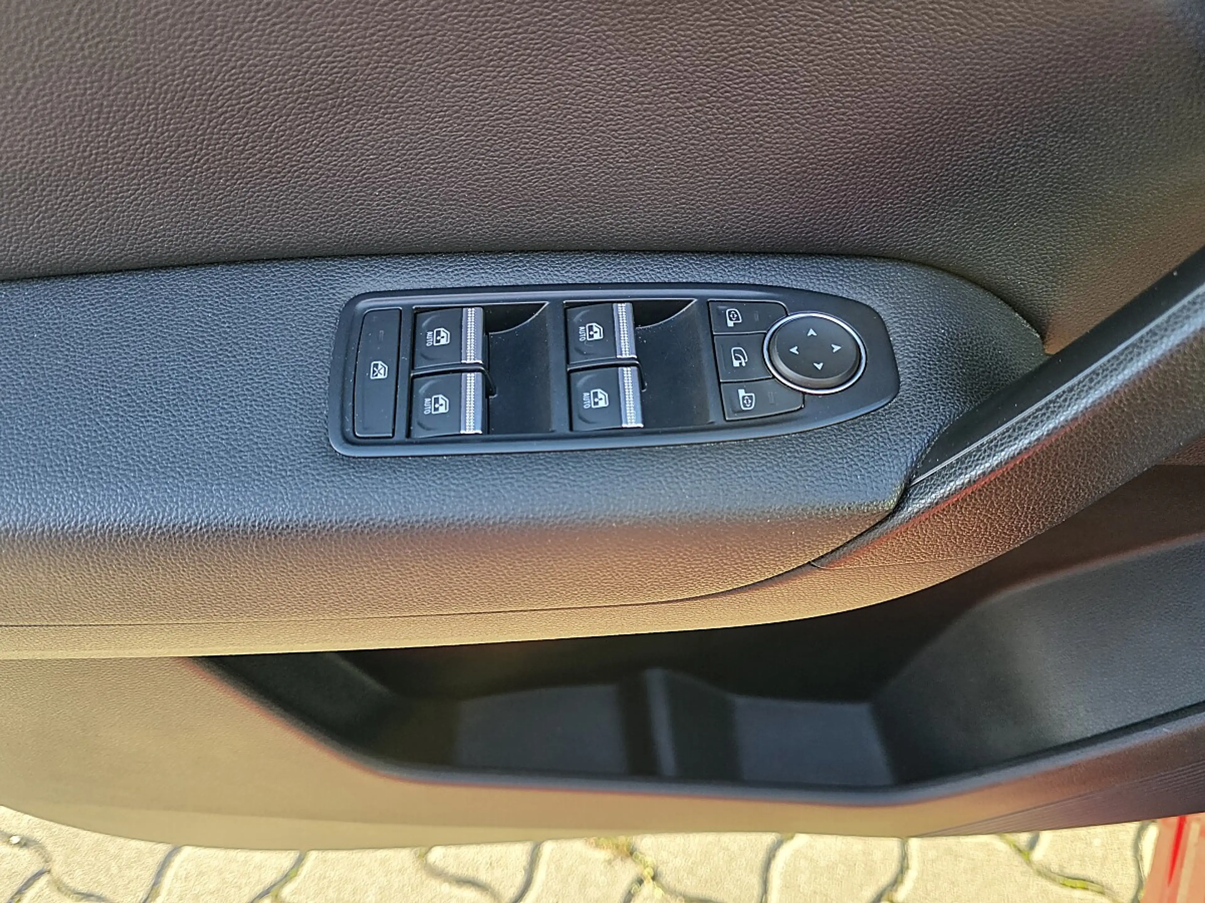 Renault Captur 130 Edition One — photo 13