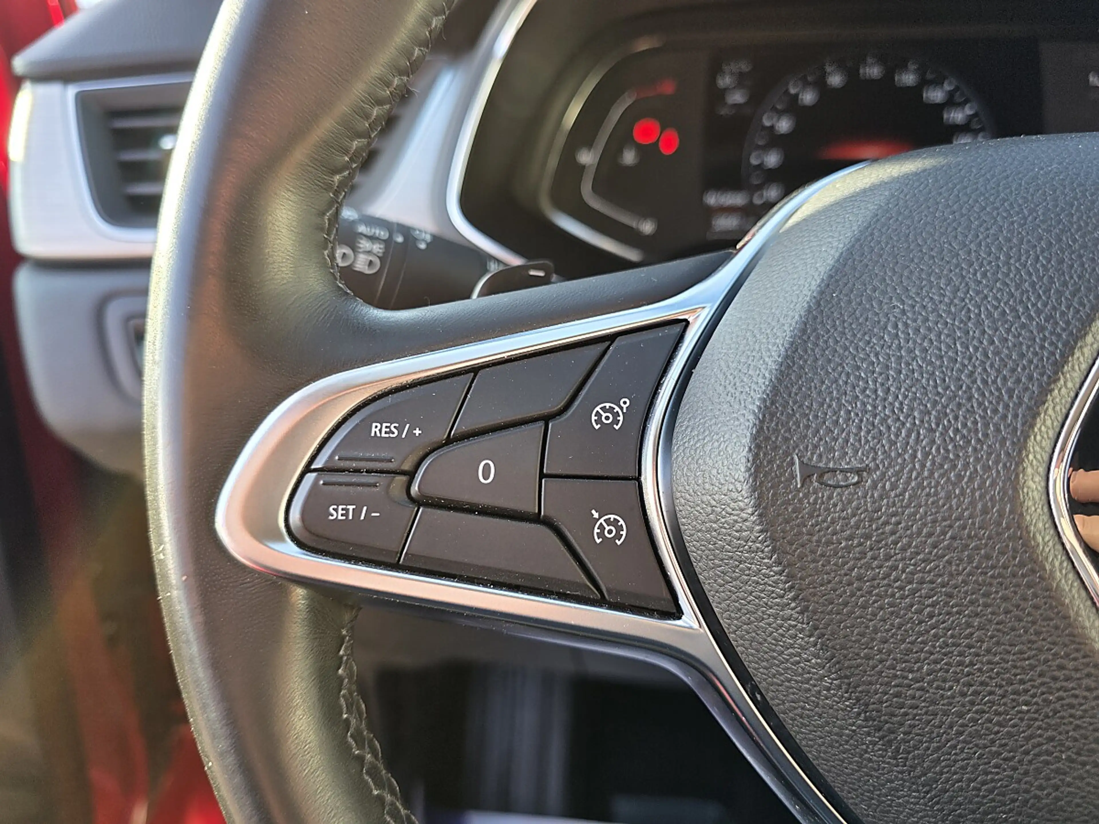 Renault Captur 130 Edition One — photo 14