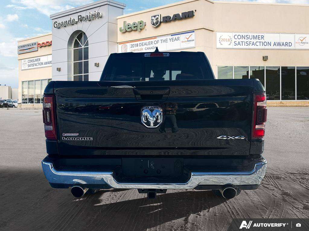 2022 RAM 1500 Laramie | Leather | Heated Seats | Remote Start | — снимка 1
