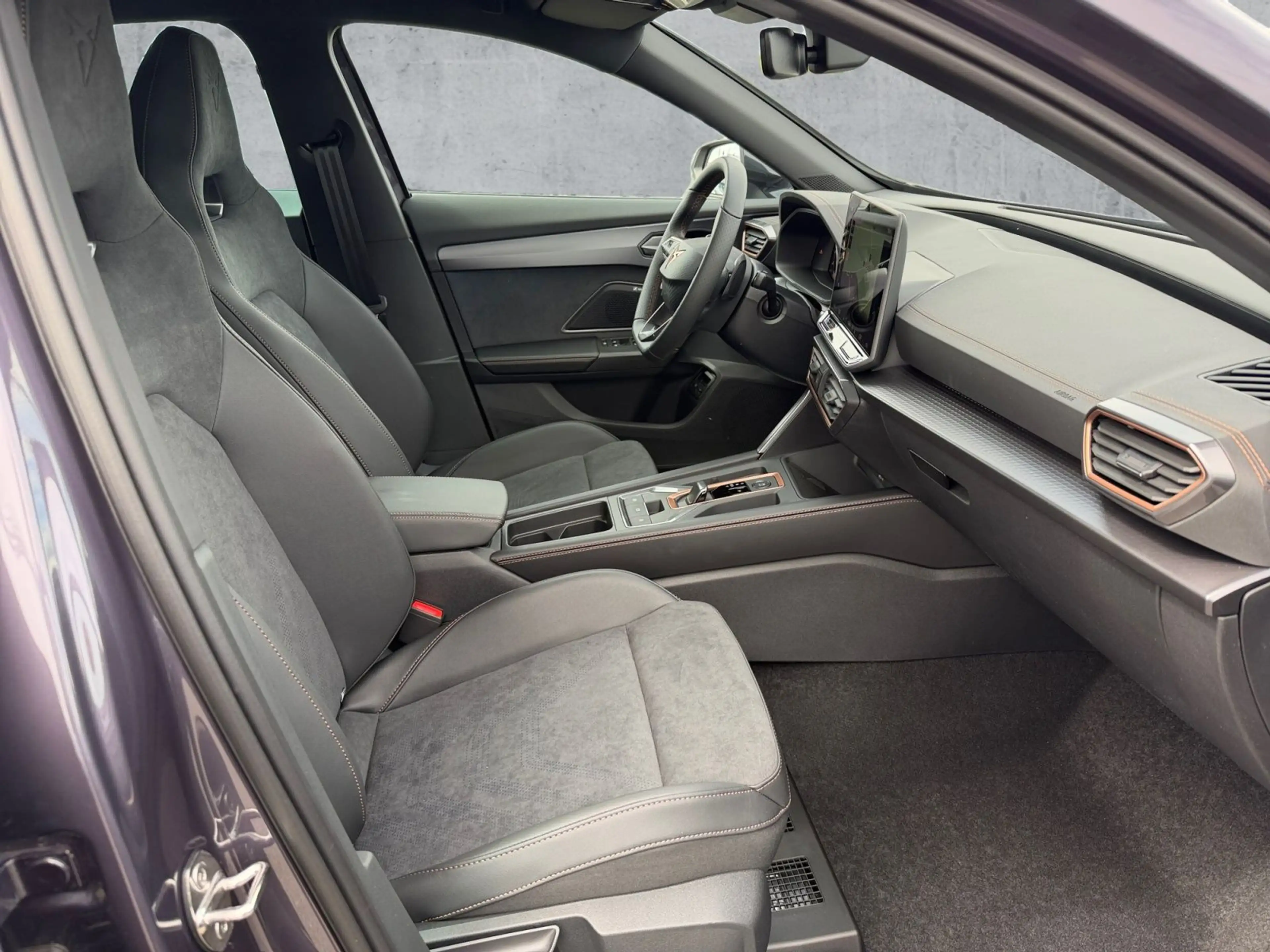 CUPRA Formentor 1.5 e-Hybrid VZ 6-Gang DSG — photo 13