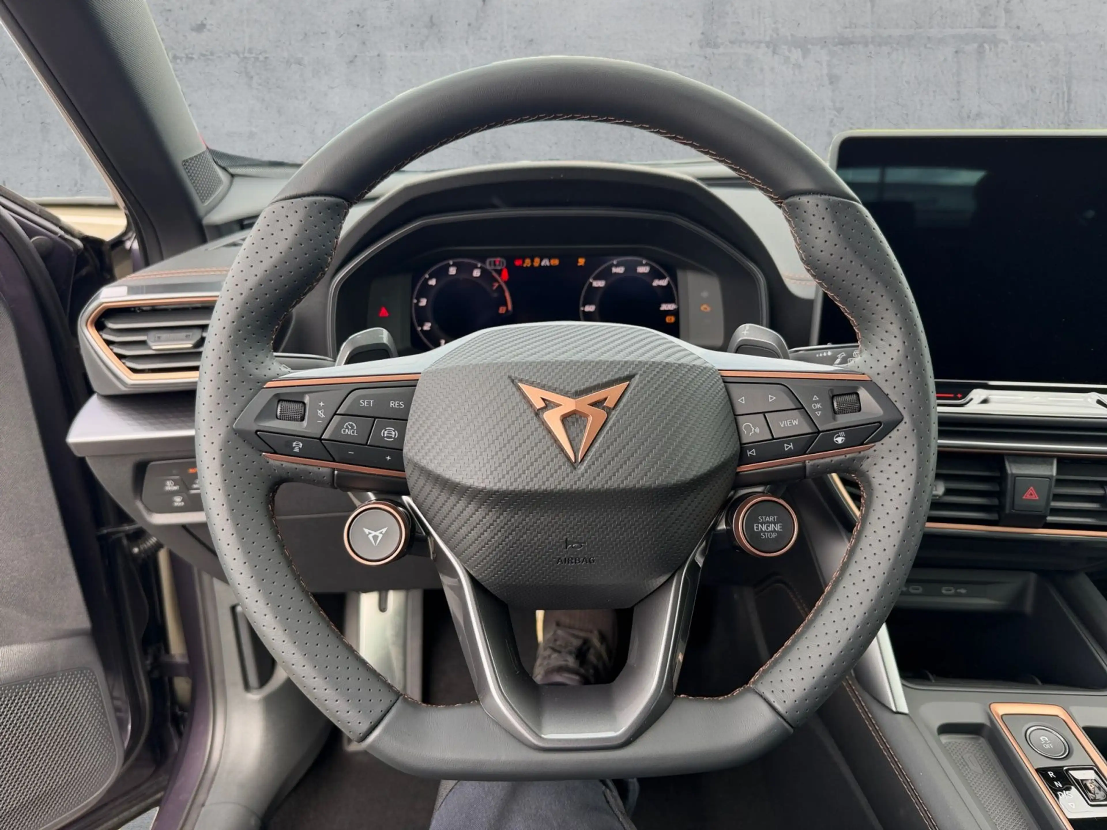 CUPRA Formentor 1.5 e-Hybrid VZ 6-Gang DSG — photo 10
