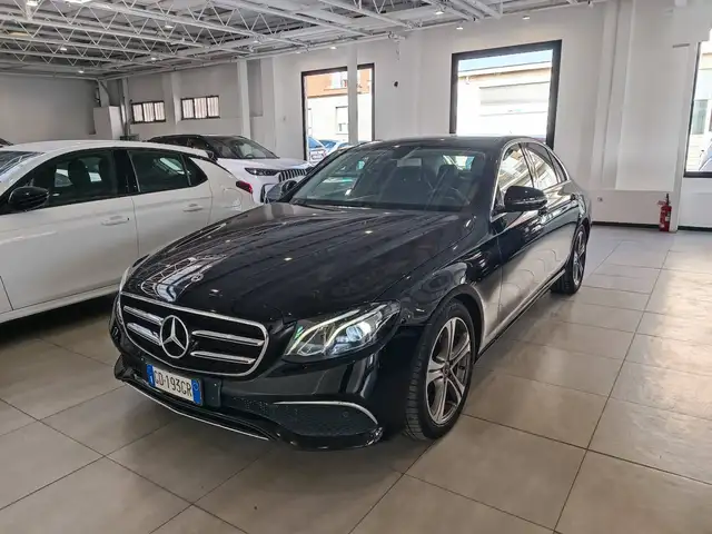 Mercedes-Benz E 200