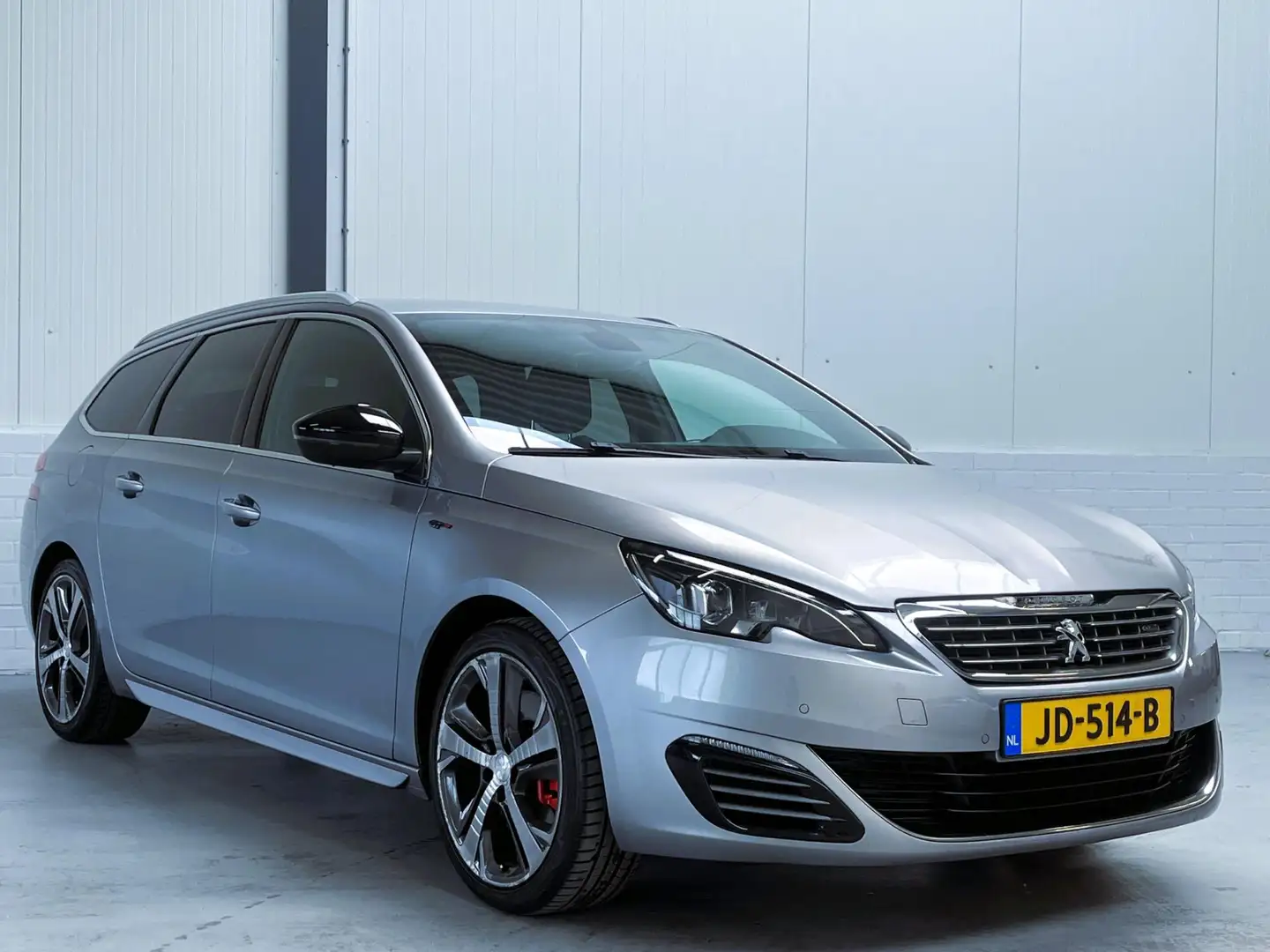 Peugeot 308 SW 1.6 e-THP GT 205 Gris - 1