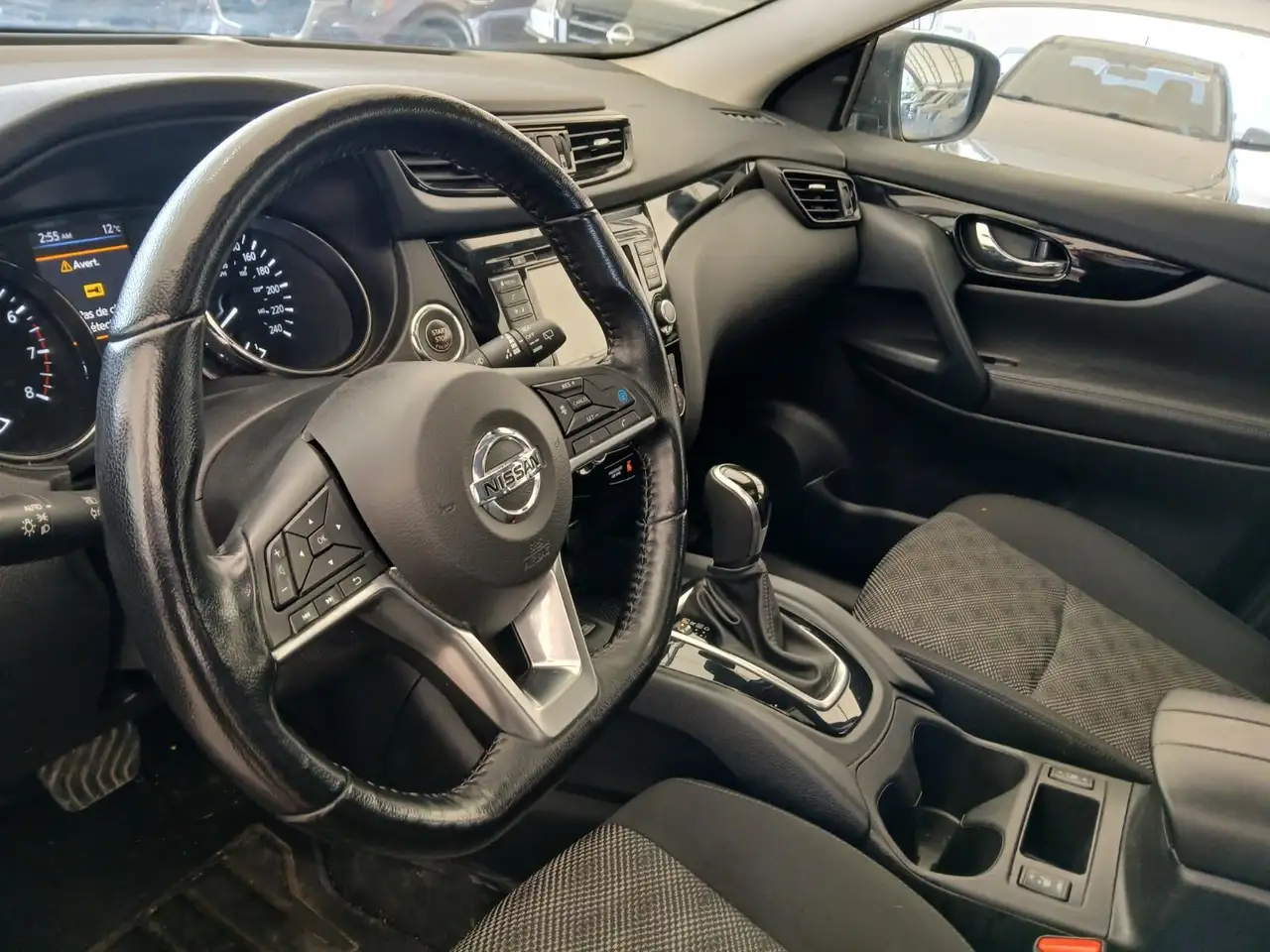 Nissan Qashqai снимка Nissan Qashqai