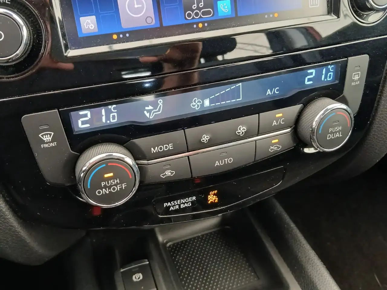 Nissan Qashqai снимка Nissan Qashqai