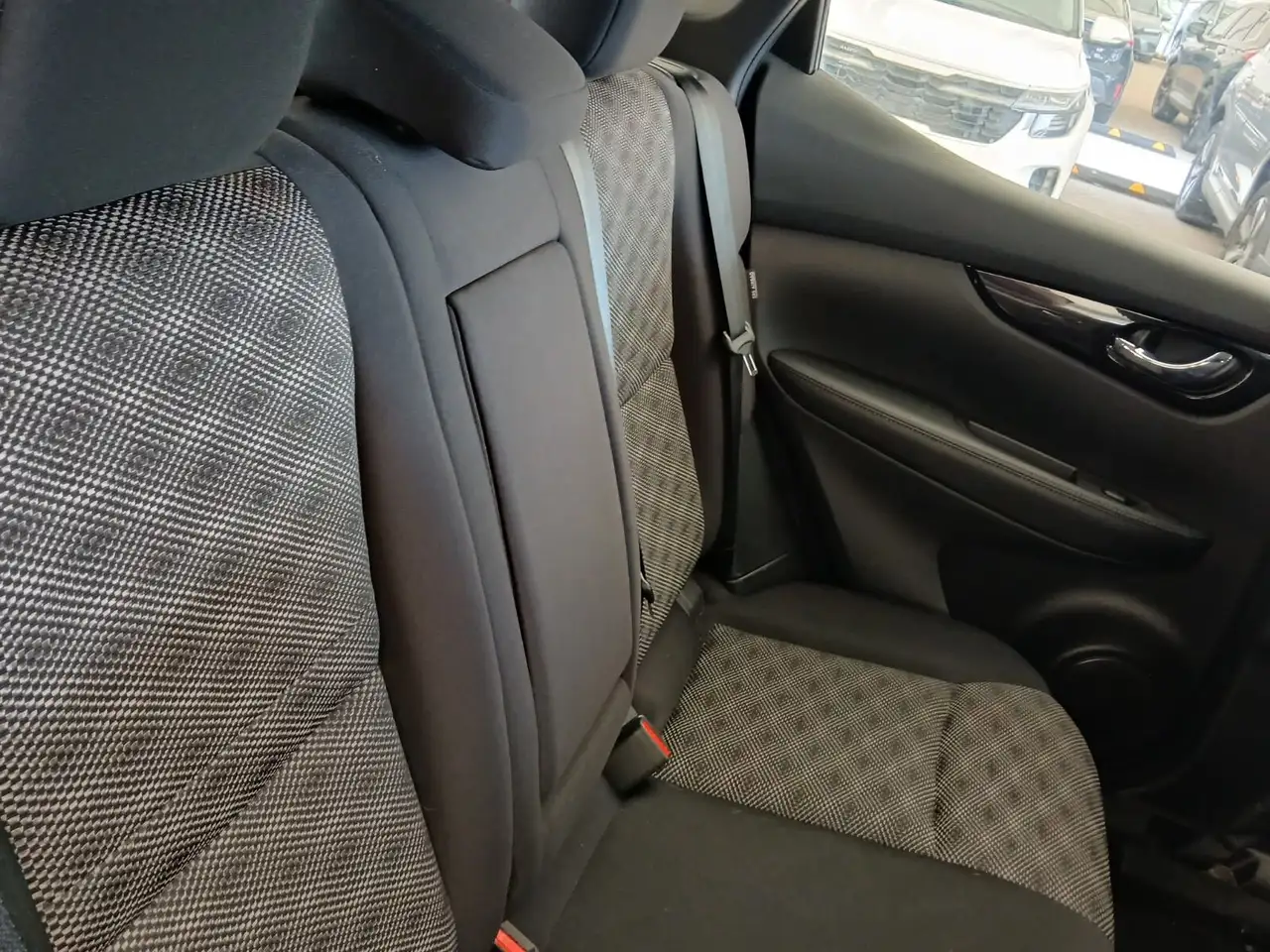 Nissan Qashqai снимка Nissan Qashqai