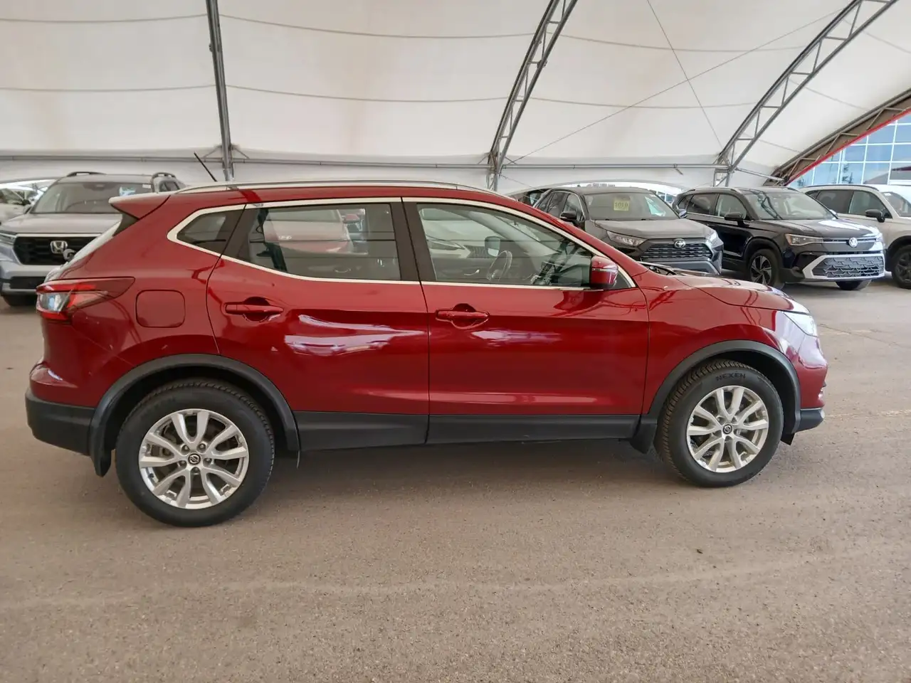 Nissan Qashqai снимка Nissan Qashqai