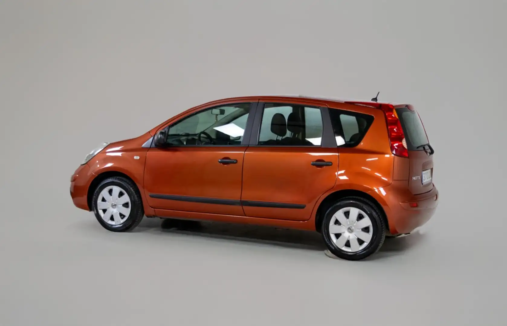 Nissan Note 1.4 Acenta Burdeos - 2