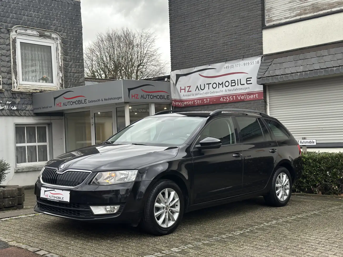 Skoda Octavia Style *1.HAND*SPURH.*TEMP*PDC*START-STOP Schwarz - 1