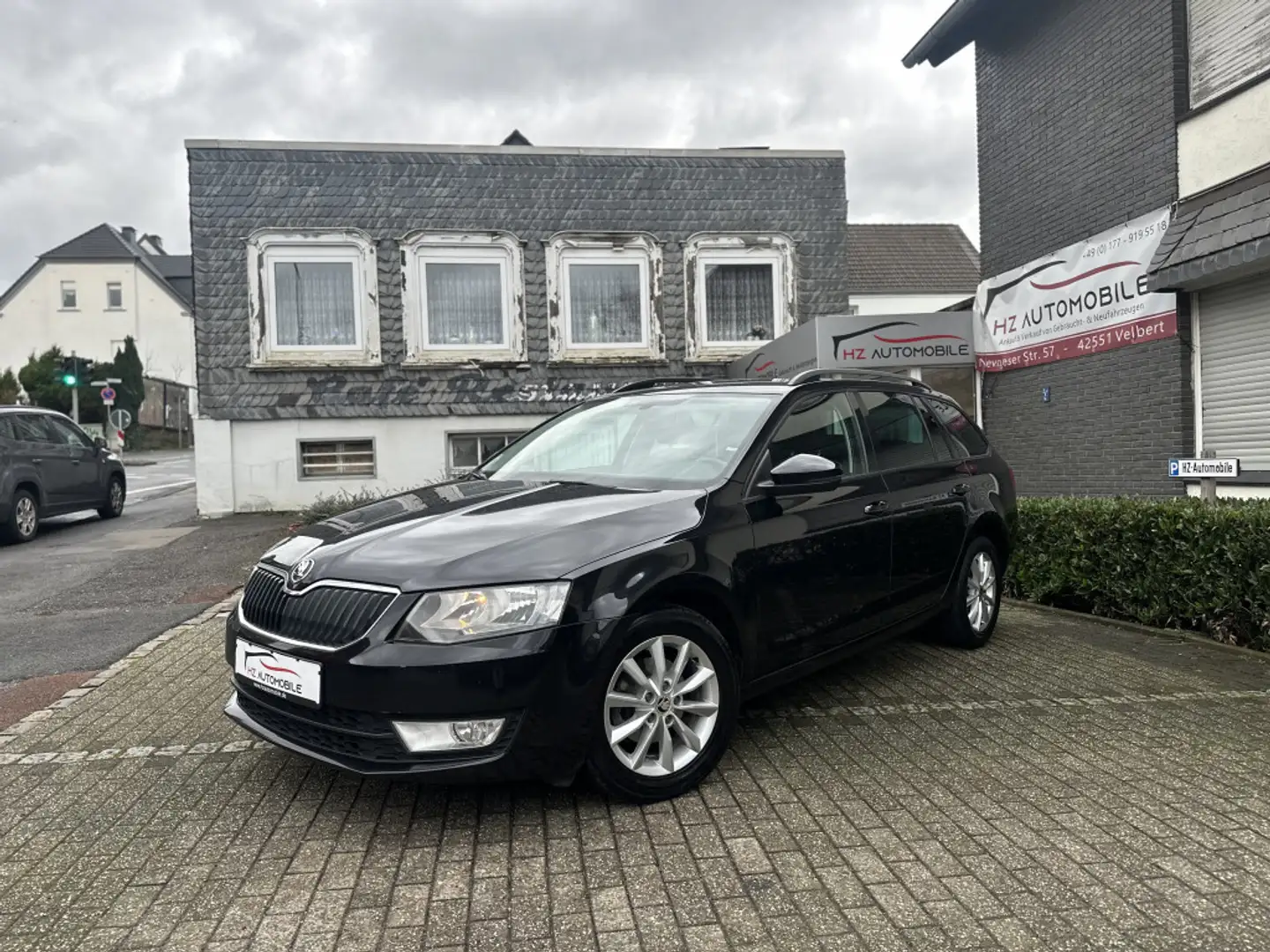 Skoda Octavia Style *1.HAND*SPURH.*TEMP*PDC*START-STOP Schwarz - 2