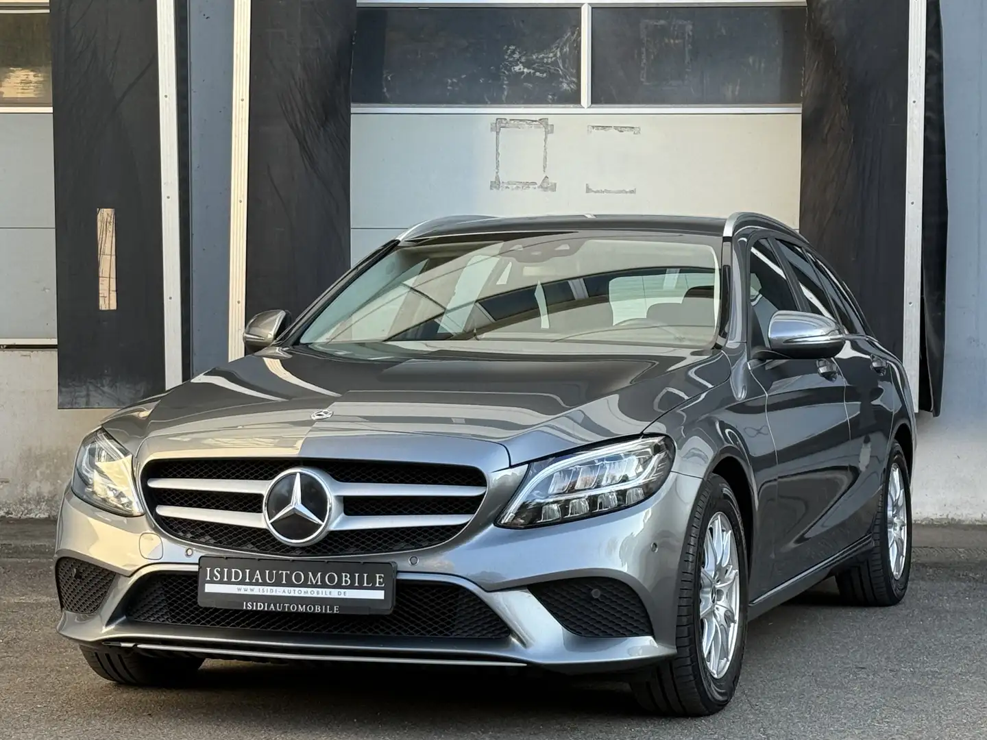Mercedes-Benz C 200 T d LED Navi RüKamera Sitzheizung Tempomat Grau - 1
