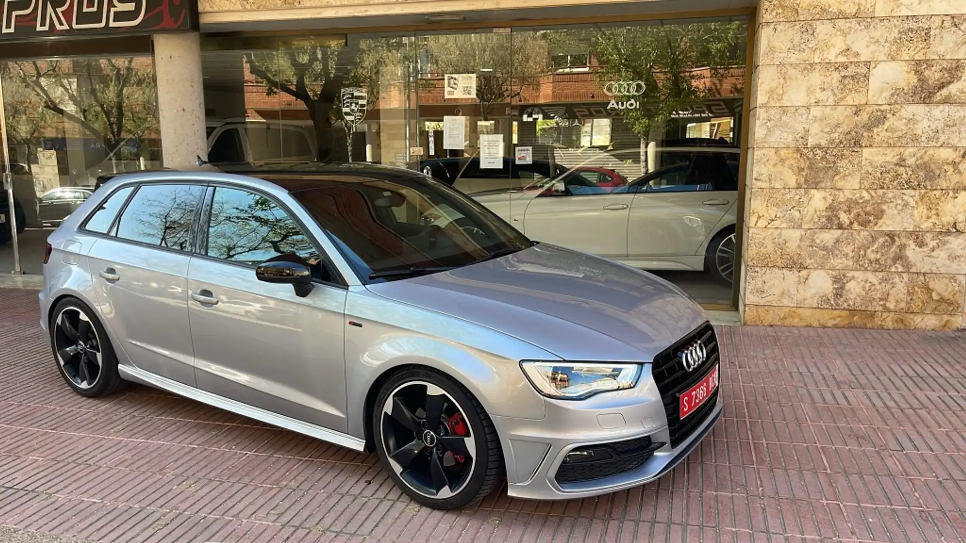 Audi A3 1.6TDI CD Advanced S-Tronic - 1