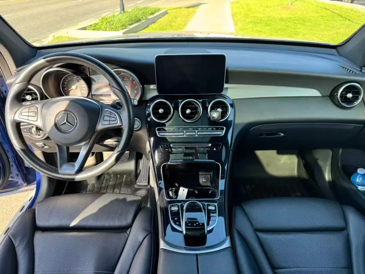 Mercedes-Benz GLC снимка Mercedes-Benz GLC