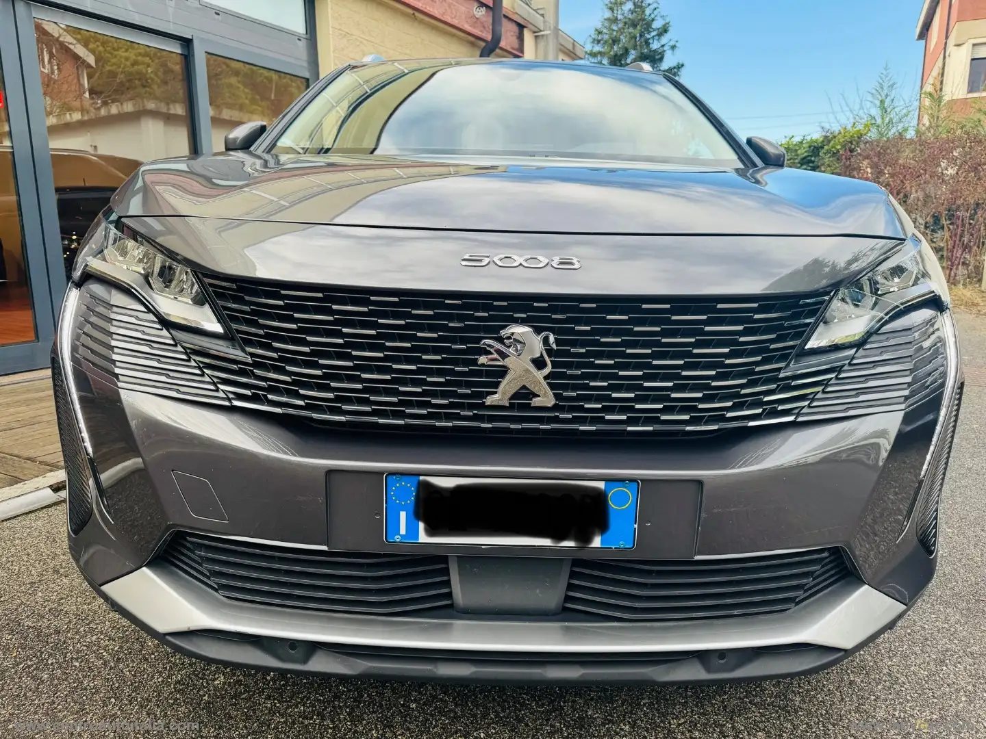 Peugeot 5008 BlueHDi 130 S&S EAT8 Grau - 2