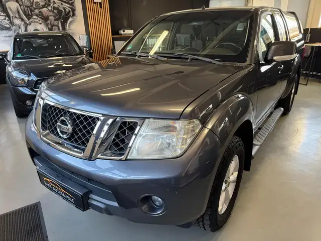 Nissan Navara King Cab SE 4X4 2.5 dCi Diesel KAT