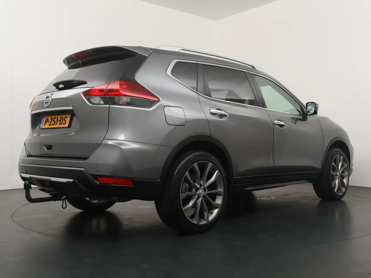 Nissan X-Trail 1.3 DIG-T N-Connecta | Panoramadak | Trekhaak | 20 Grijs - 2