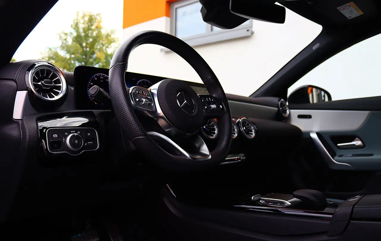 Mercedes-Benz CLA e 3x AMG NIGHT DISTRO+KAM360+TOTWINKEL, миниатюра 7
