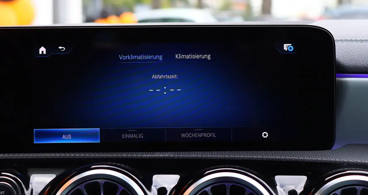 Mercedes-Benz CLA e 3x AMG NIGHT DISTRO+KAM360+TOTWINKEL, миниатюра 24