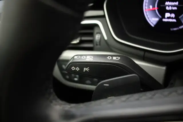 Audi A4 view 24