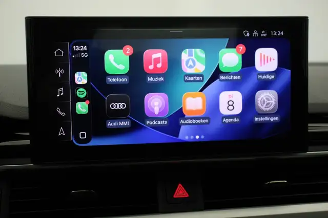Audi A4 view 6