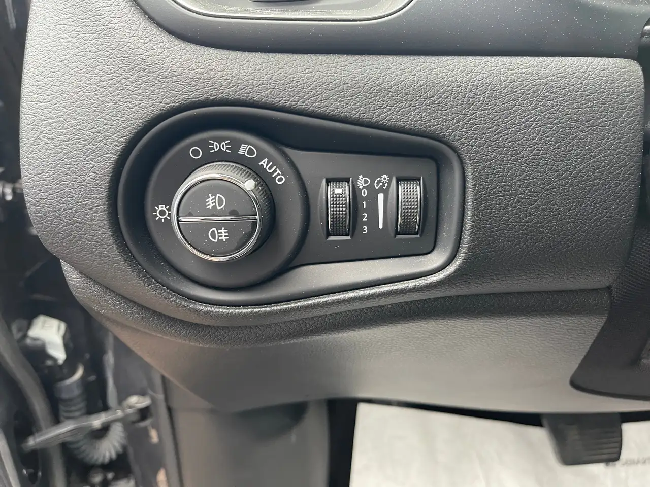 Jeep Renegade 1.5 turbo t4 mhev Summit 2wd dct AZIENDALE, миниатюра 29