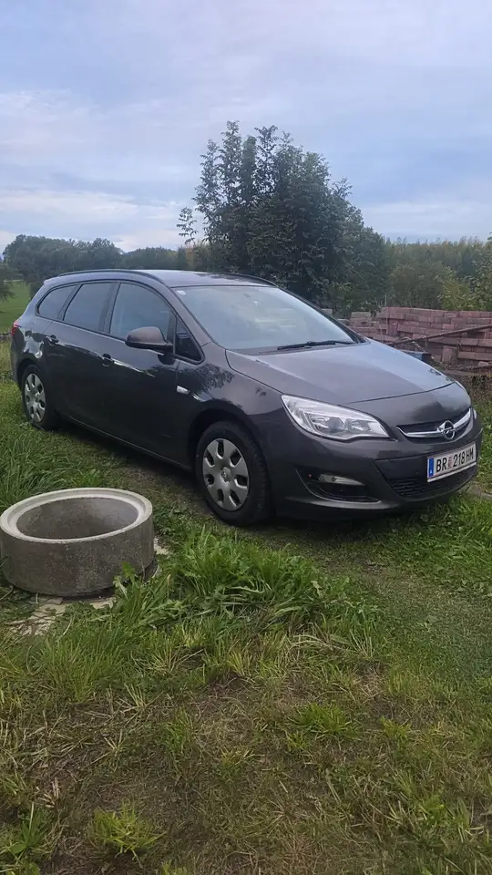 Opel Astra ST 1,7 Ecotec CDTI Sport Start/Stop System — photo 1 of 20